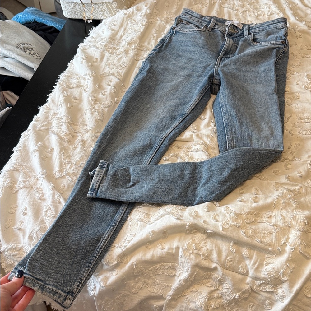 Zara High Rise Light Blue Jeans - Picture 3 of 5